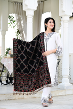 Experience Timeless Beauty with Our Heritage-Inspired Modern Shawl