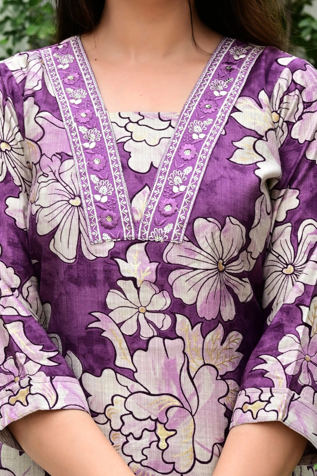 Purple Suit Set in V. Vatikan Fabric with Neck Embroidery