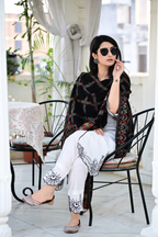 Experience Timeless Beauty with Our Heritage-Inspired Modern Shawl