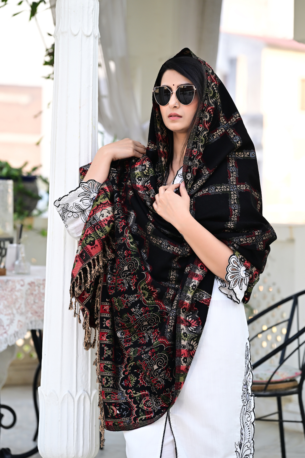 Experience Timeless Beauty with Our Heritage-Inspired Modern Shawl
