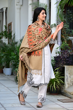 Elegant Off-White Shawl with Delicate Floral Weaving