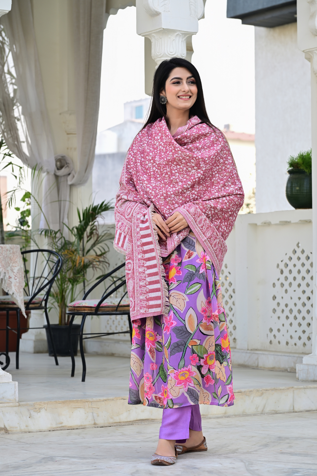 Wrap Yourself in Kashmiri Elegance with Rich Paisley & Floral Embroidery”