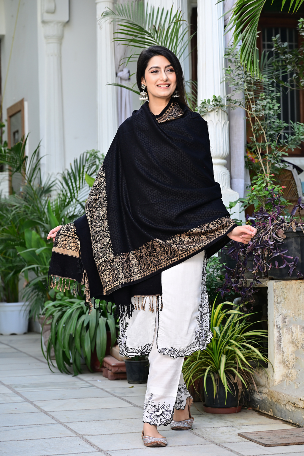 Fashionable Shawl with Bold Traditional Patterns & Handmade Appeal