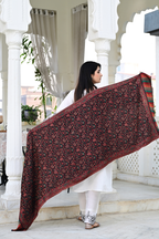 Luxury Multicolor Paisley & Floral Woven Shawl – Bold Ethnic Elegance
