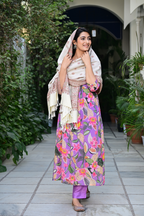 Warm & Luxurious Heritage-Inspired Artistic Woven Shawl