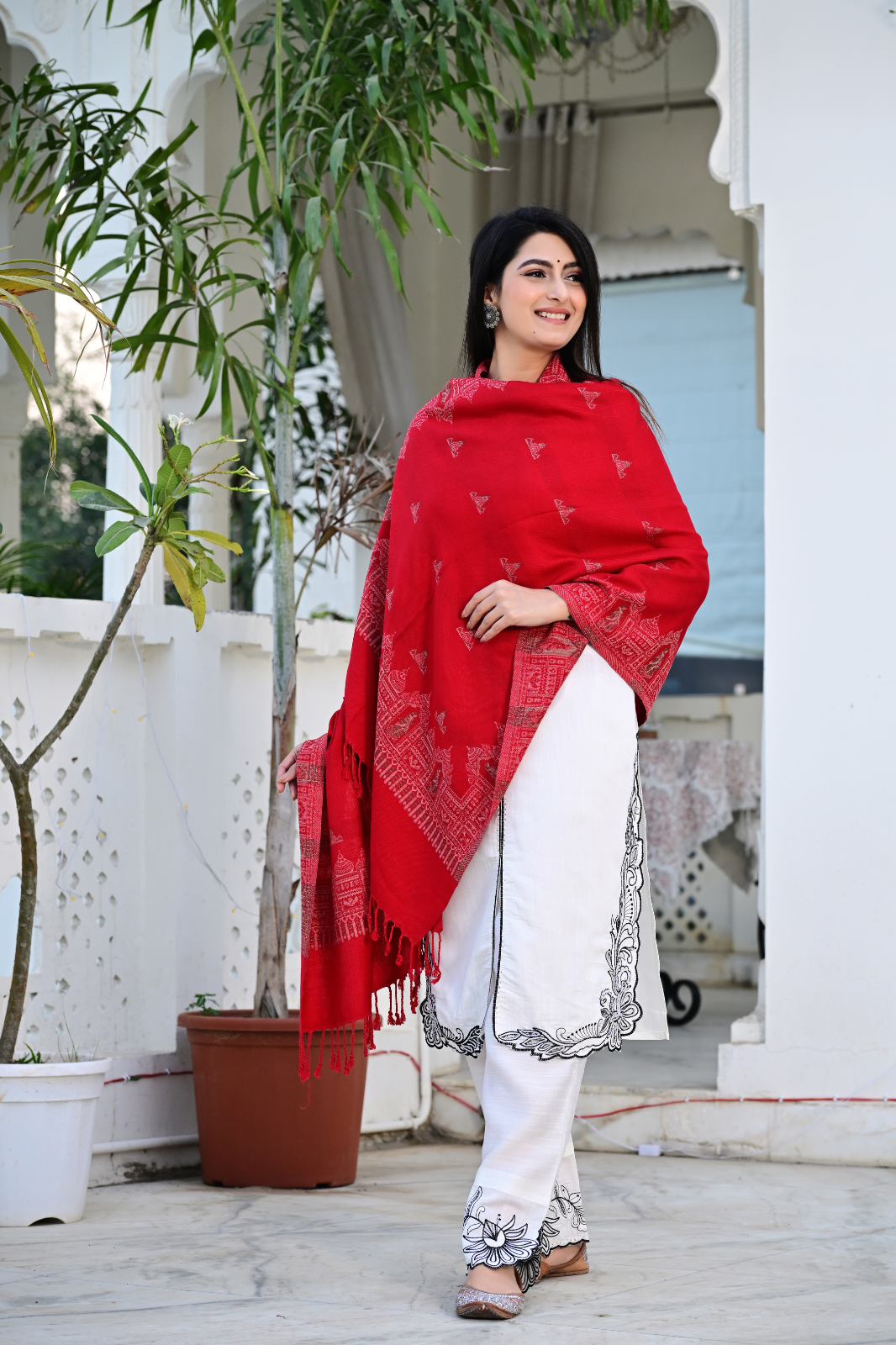 Luxury Red Floral Wrap – Elegant, Stylish & Perfect for Every Occasion