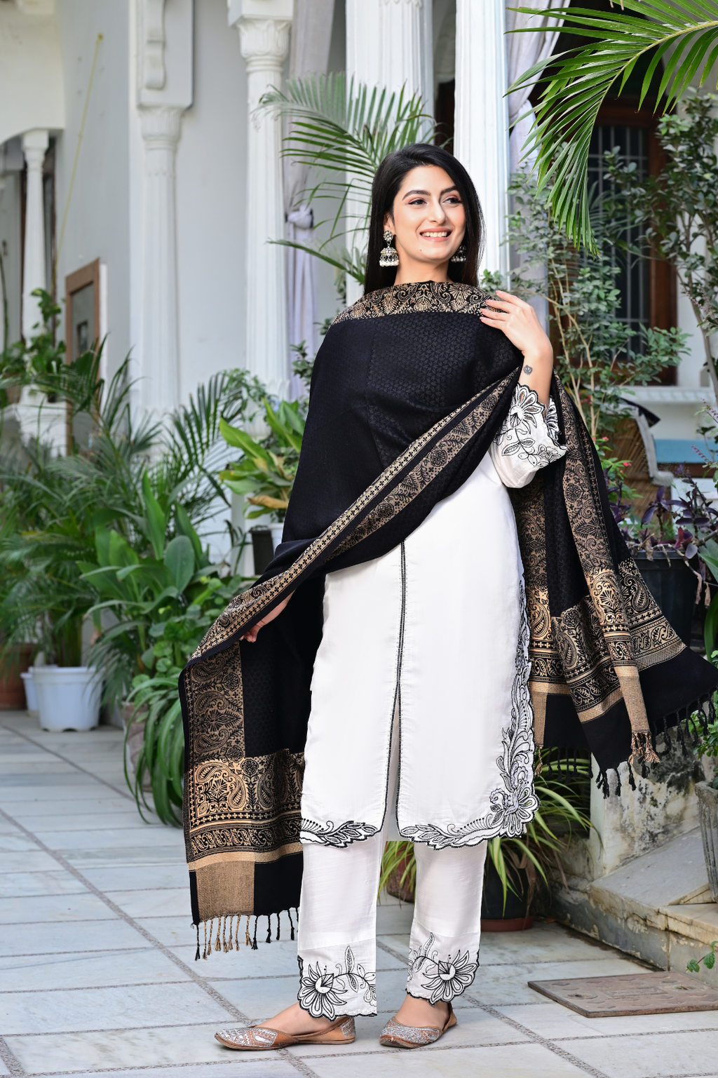 Fashionable Shawl with Bold Traditional Patterns & Handmade Appeal