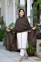 Elegant Black Shawl with Classic Beige Paisley Weaving