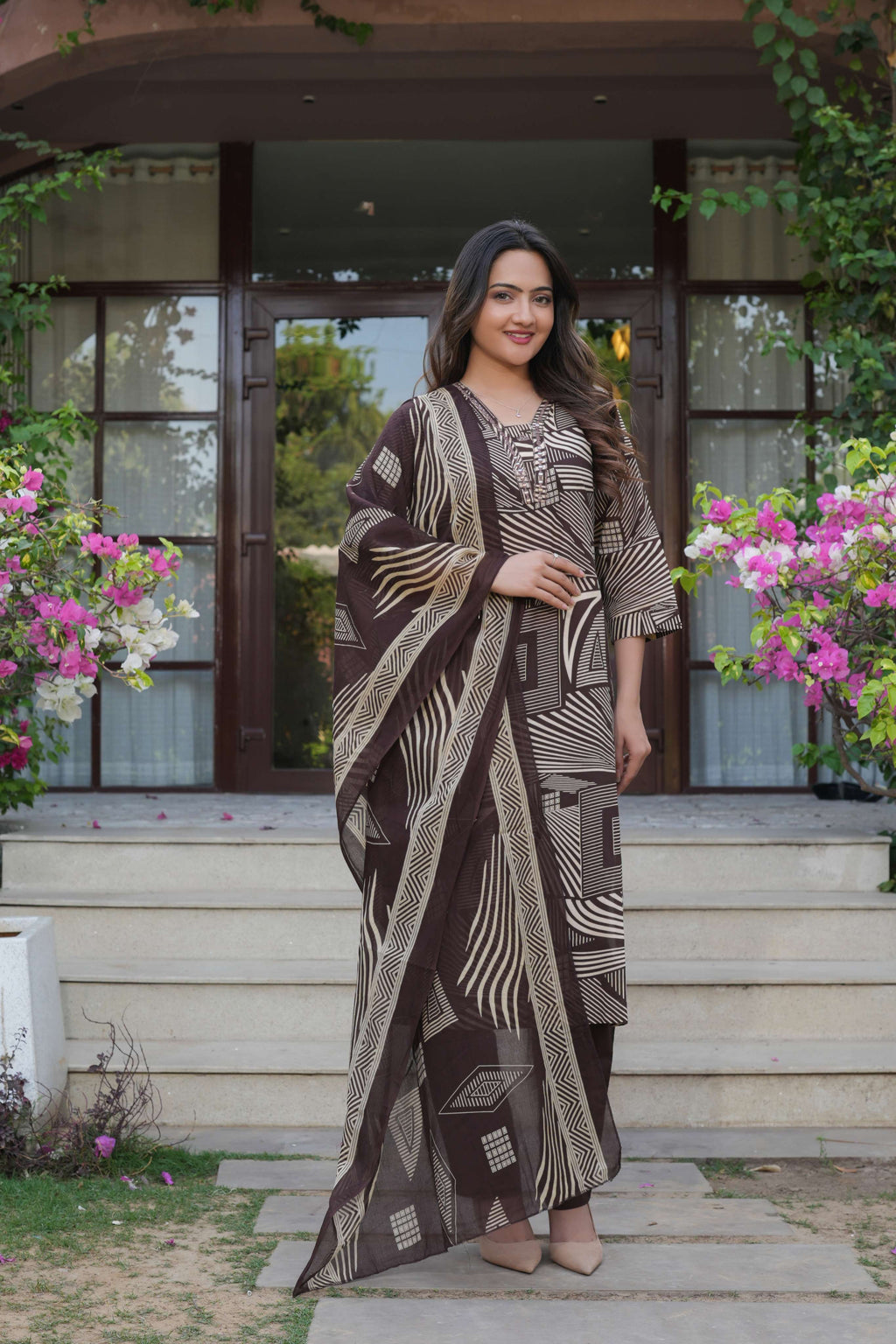 Brown Printed 3 Pcs Suit Set with Geometric Patterns