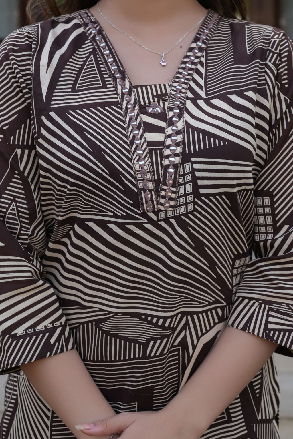 Brown Printed 3 Pcs Suit Set with Geometric Patterns