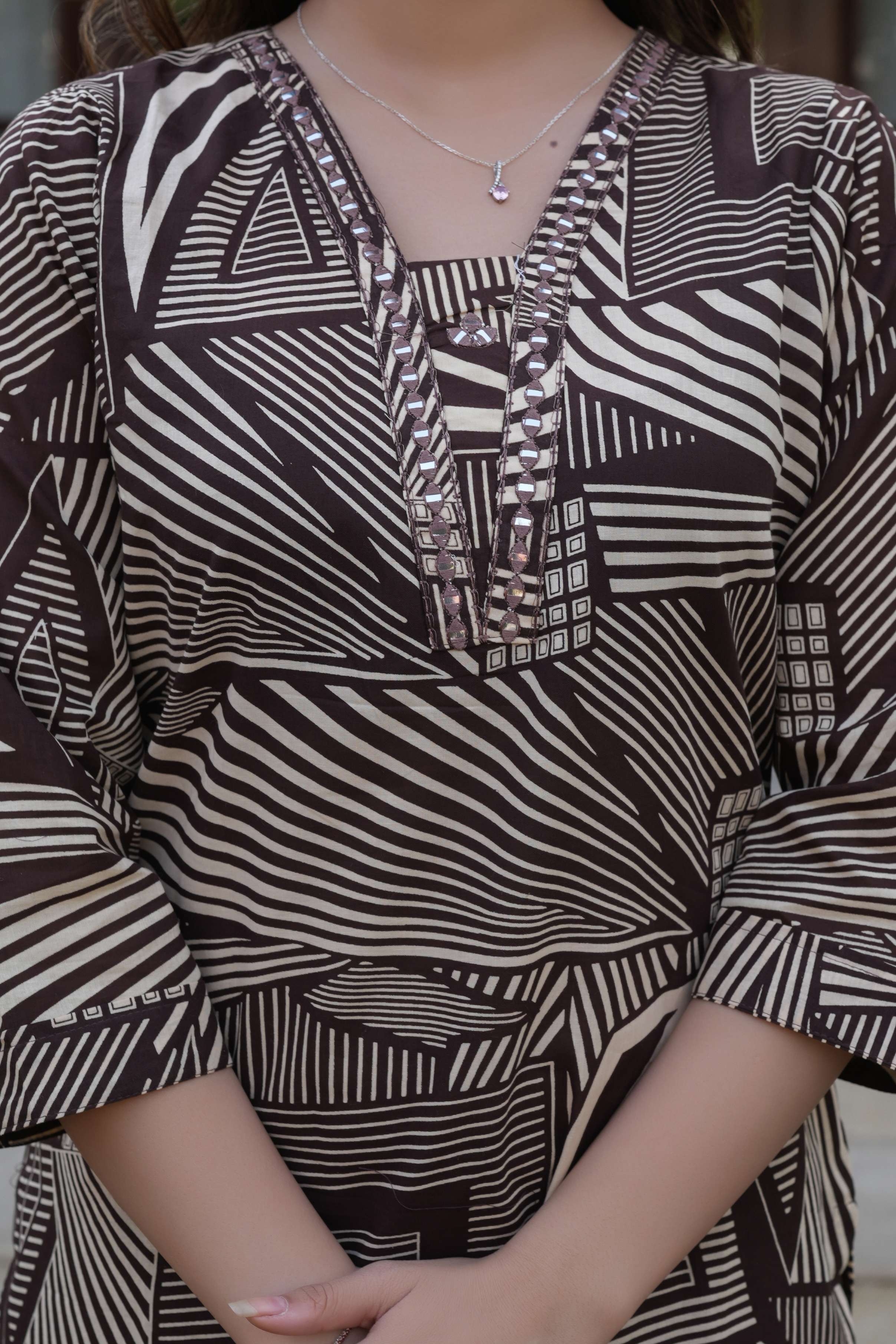 Brown Printed 3 Pcs Suit Set with Geometric Patterns