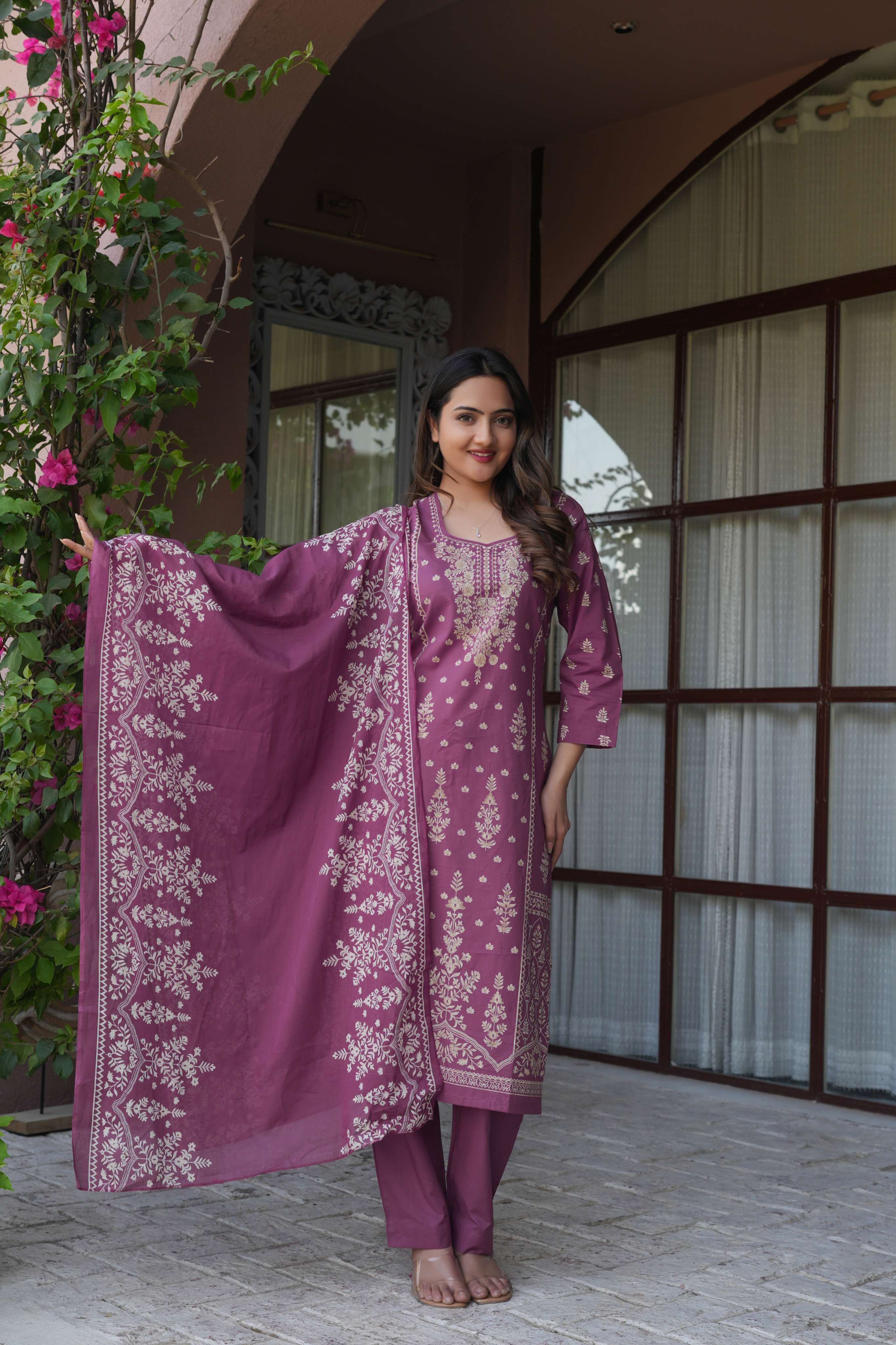 Mauve Purple 3 Pcs Printed Suit Set with Intricate Ethnic Motifs