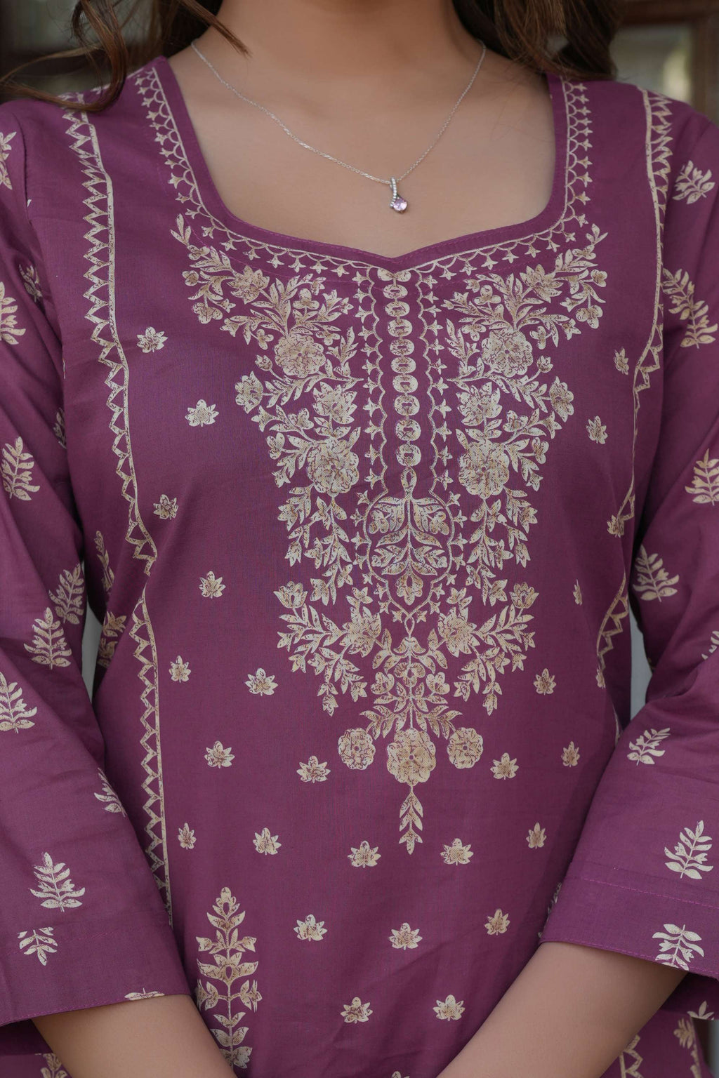 Mauve Purple 3 Pcs Printed Suit Set with Intricate Ethnic Motifs
