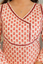 Peach White 3 Pcs Printed Suit Set with Delicate Floral Motifs