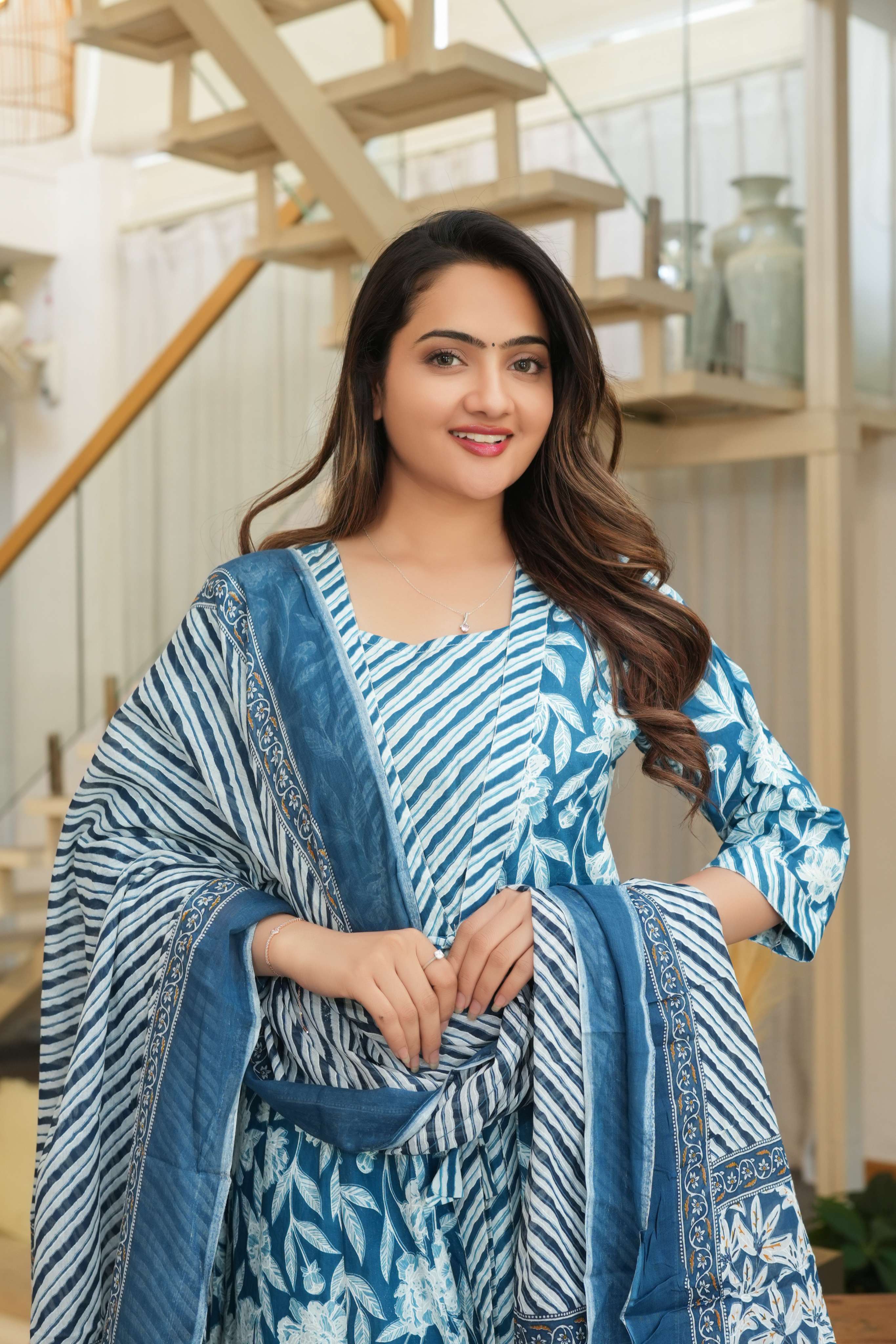 Blue 3 Pcs Printed Suit Set with Stripes