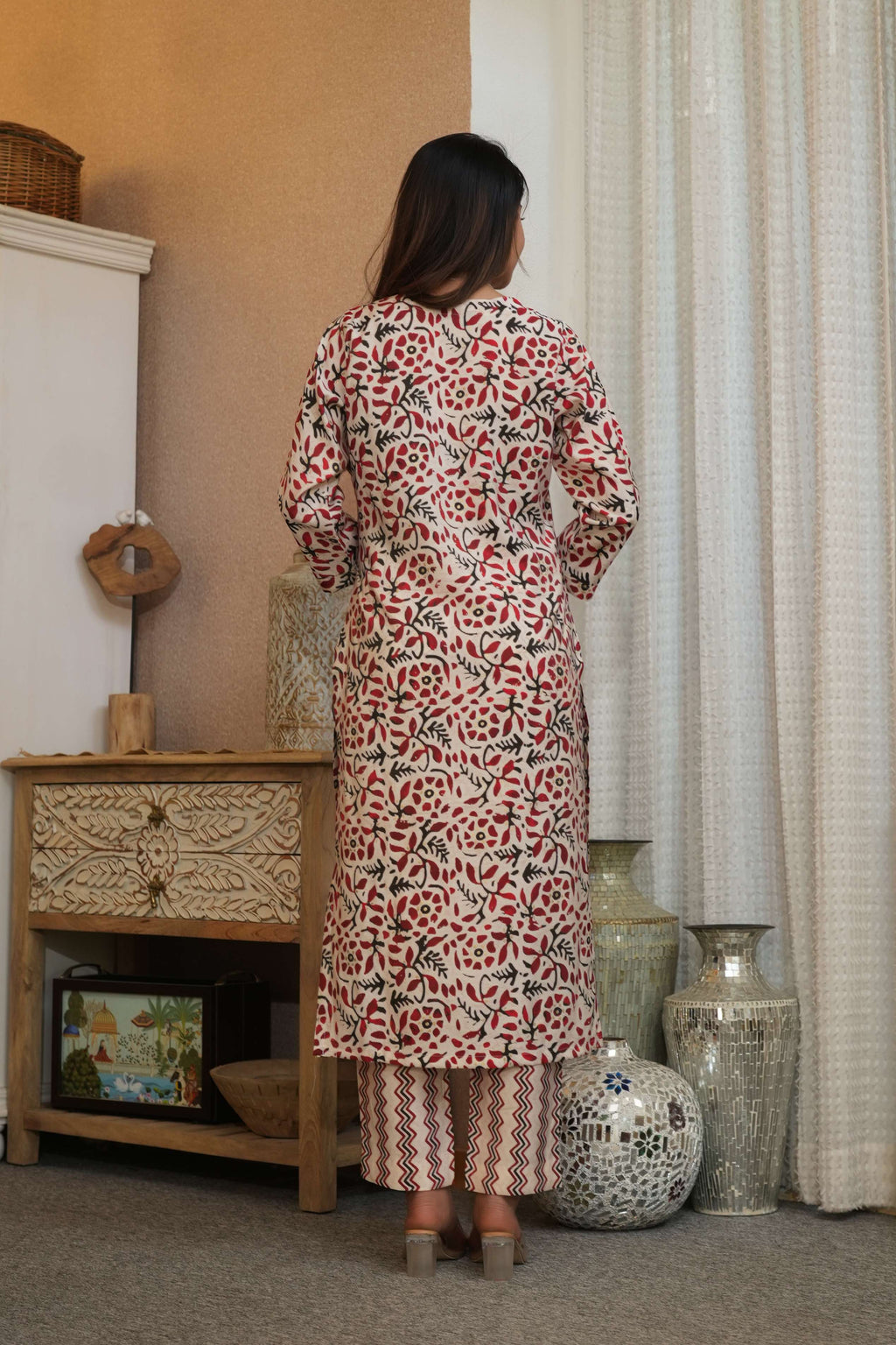 Off-White 3 Pcs Printed Suit Set with Floral & Zigzag Patterns