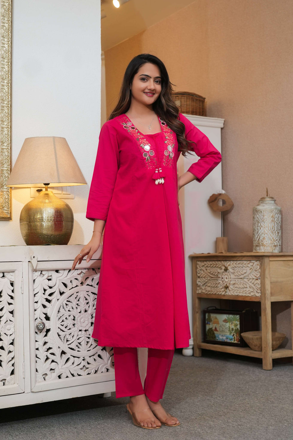 Elegant Pink Suit Set with Subtle Embroidery – Simple Yet Graceful Ethnic Look