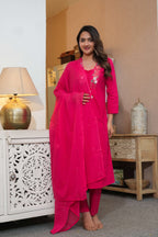 Elegant Pink Suit Set with Subtle Embroidery – Simple Yet Graceful Ethnic Look