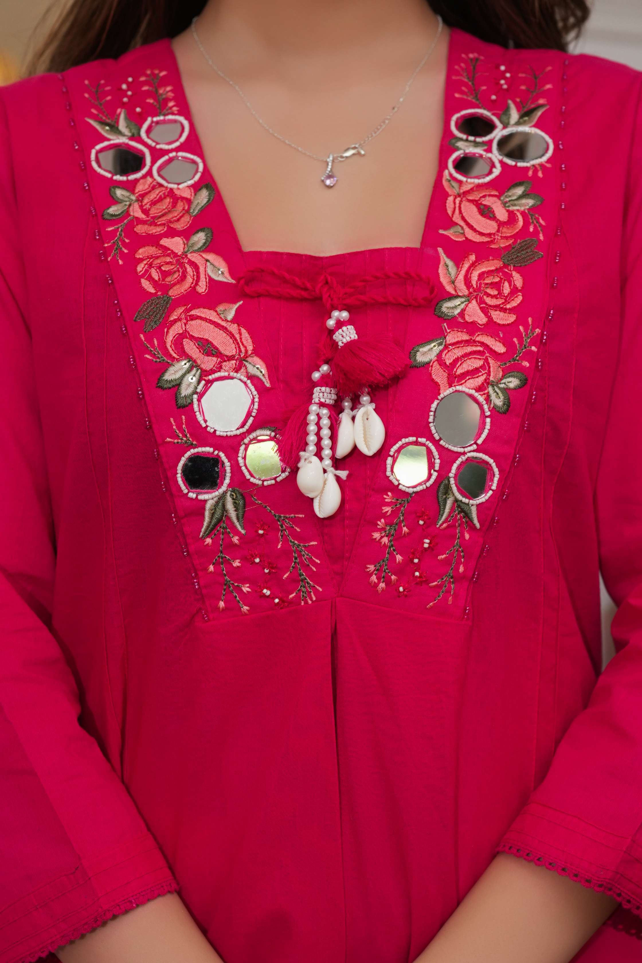 Elegant Pink Suit Set with Subtle Embroidery – Simple Yet Graceful Ethnic Look